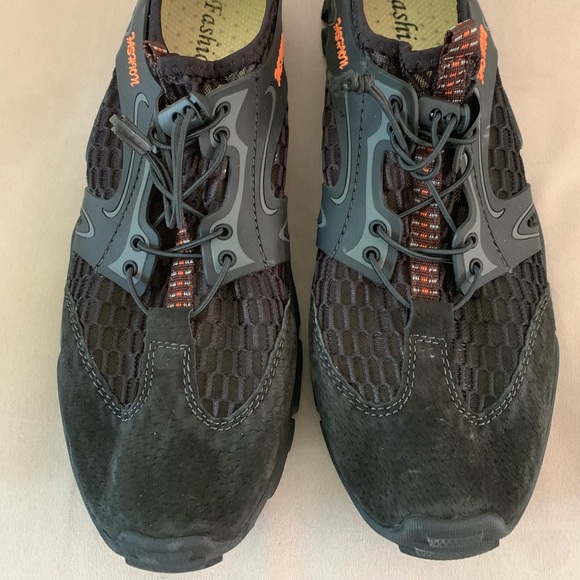 Pearlfeet Other - Mens breathable mesh casual outdoor shoes. Size 12
